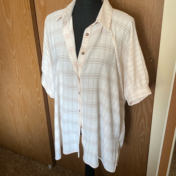 Hailey and Co short sleeve window pane print blouse - Picture 1 of 1